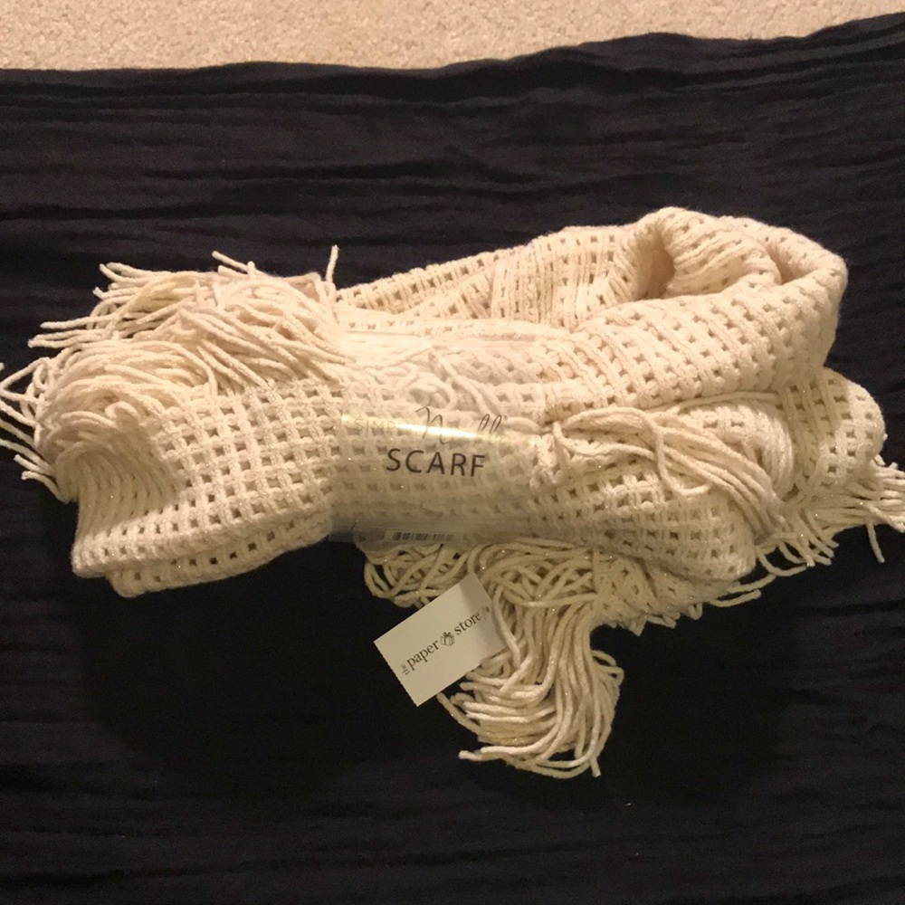 Simply Noelle Scarf